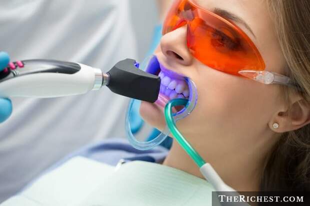 6. Отбеливание зубов может вызвать проблемы секрет, стоматолог, факт