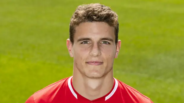 СМИ: Игроки «Спартака» Тиль и Кутепов могут не сыграть против ЦСКА