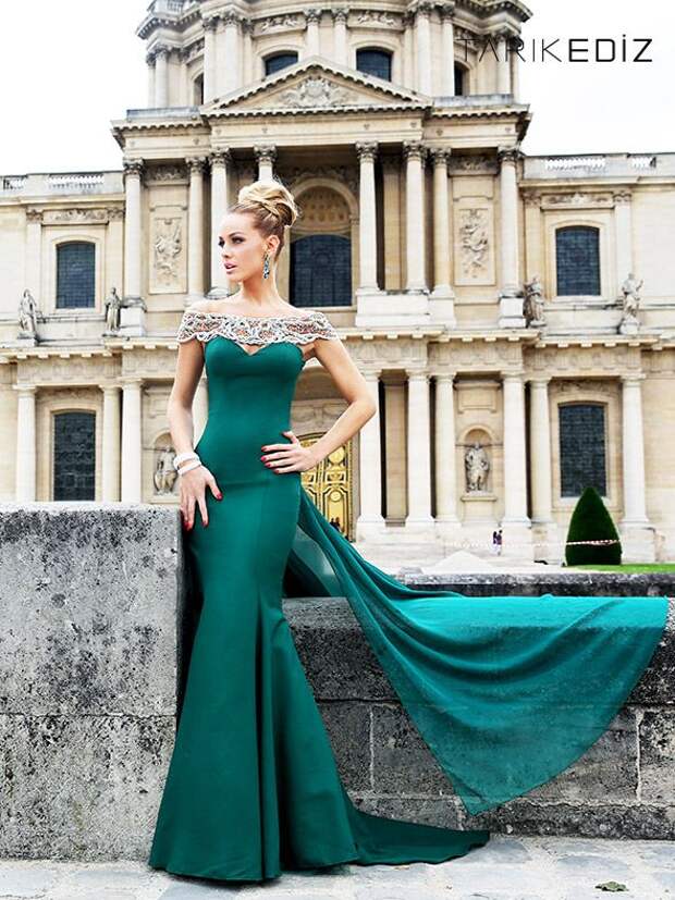 Tarık-Ediz Prom Dresses