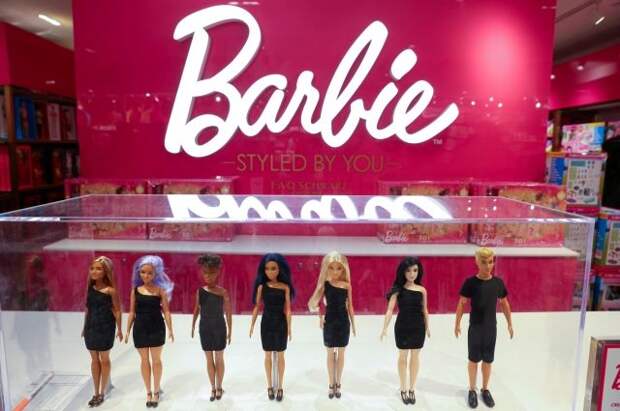 Mattel выпустит куклу Барби в честь трансгендера Лаверны Кокс