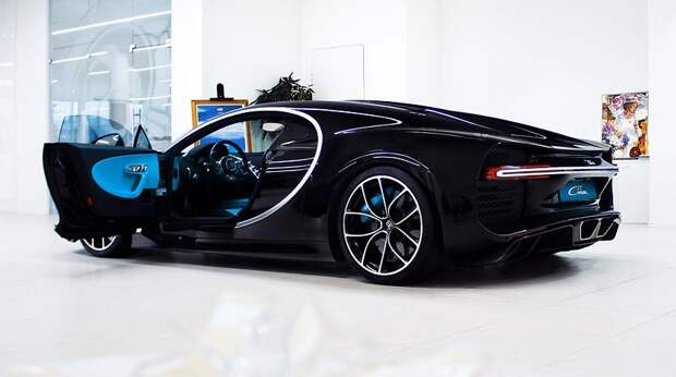 Россиянин заказал Bugatti Chiron за 220.000.000 рублей