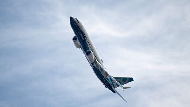 Самолет Boeing 737-8 MAX