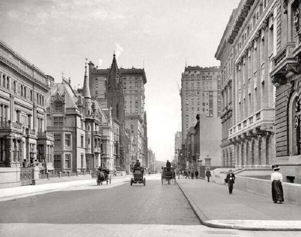 Одна из улиц в Нью-Йорке в 1908 году. 
