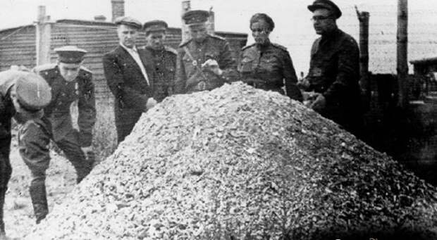 Пепел в концлагере