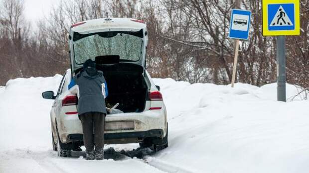 За эти вещи — штраф: что нельзя возить в багажнике по новым правилам