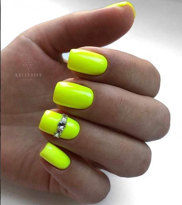 Желтые короткие ногти: 50+ ярких и солнечных идей