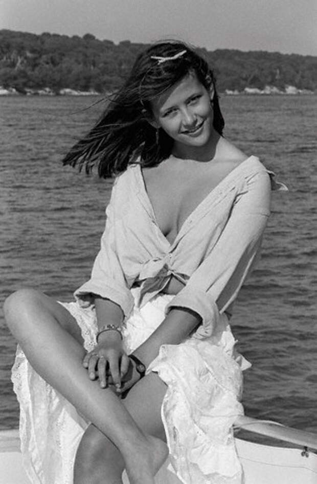 Sophie Marceau 1983 (315x480, 45Kb)