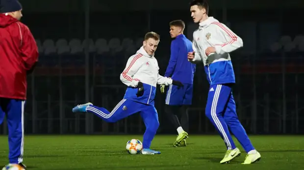 В составе молодёжной сборной России произошли изменения из-за травм
