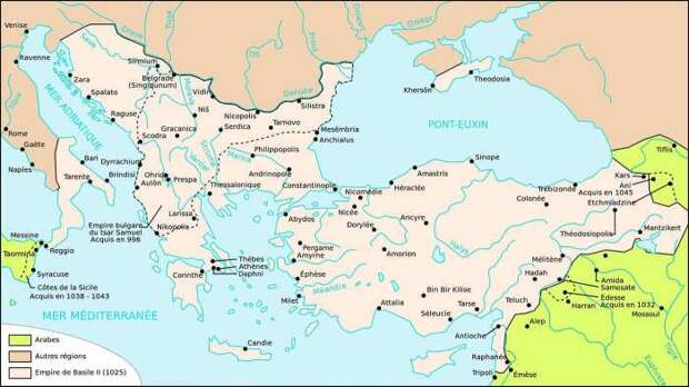 Византийская империя в 1025 году в конце правления Василия. \ Фото: palabrasonit.com.