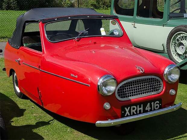 Трёхколёсные автомобили Reliant Regal