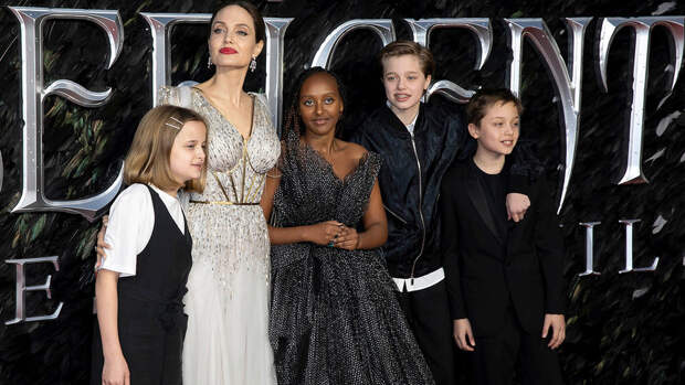 Актриса Анджелина Джоли отпраздновала день рождения с детьми