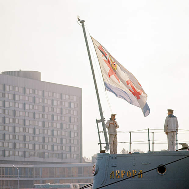 Подъем флага на крейсере "Аврора", 1977 год
