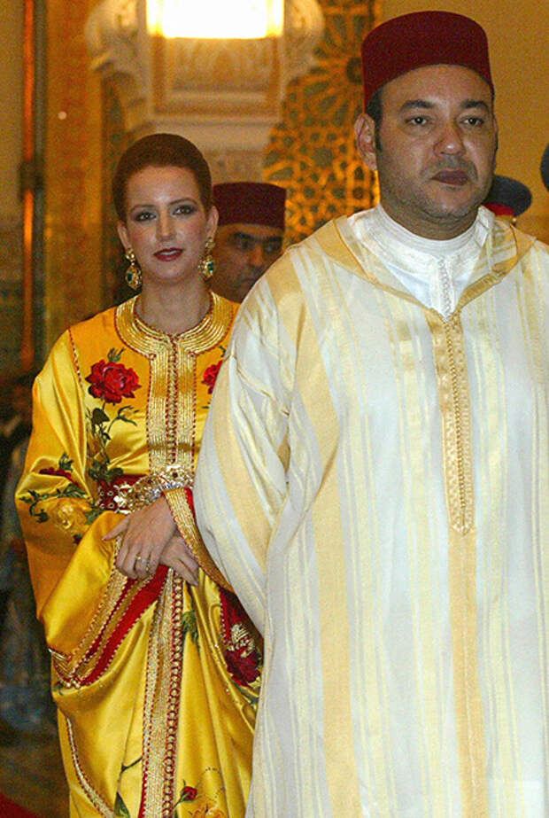 Король Марокко впервые отреагировал на новости о разводе с принцессой Лалло...