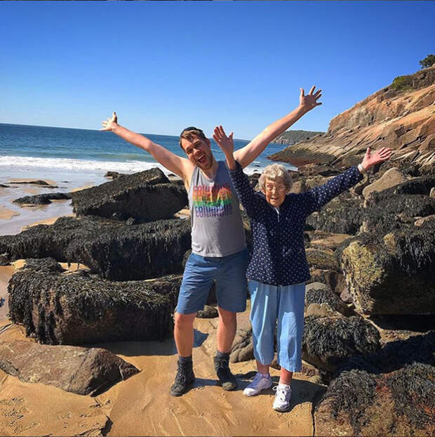 До 85 лет бабушка Джой никогда не видела ни океана, ни гор.