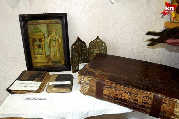 Есть и предметы церковного быта, которые также попадали к Виктору Булкину удивительным образом Фото: Ирина ТАРАСОВА