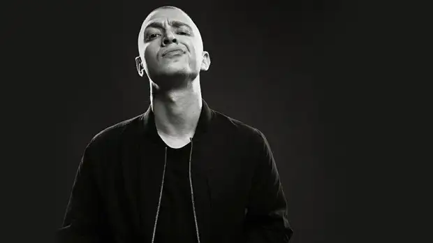 Сборная России попросила Oxxxymiron не выпускать новый альбом в дни матчей отбора ЧМ