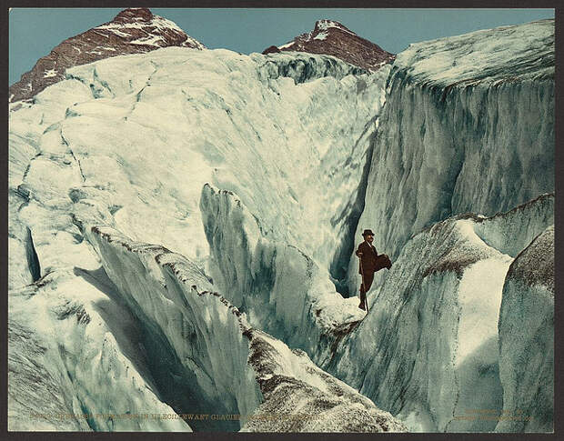 Фотографии людей на фоне могущественных ледников