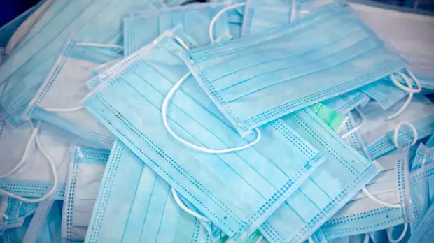 Аналитики зафиксировали рост спроса на респираторы с фильтром и маски в России