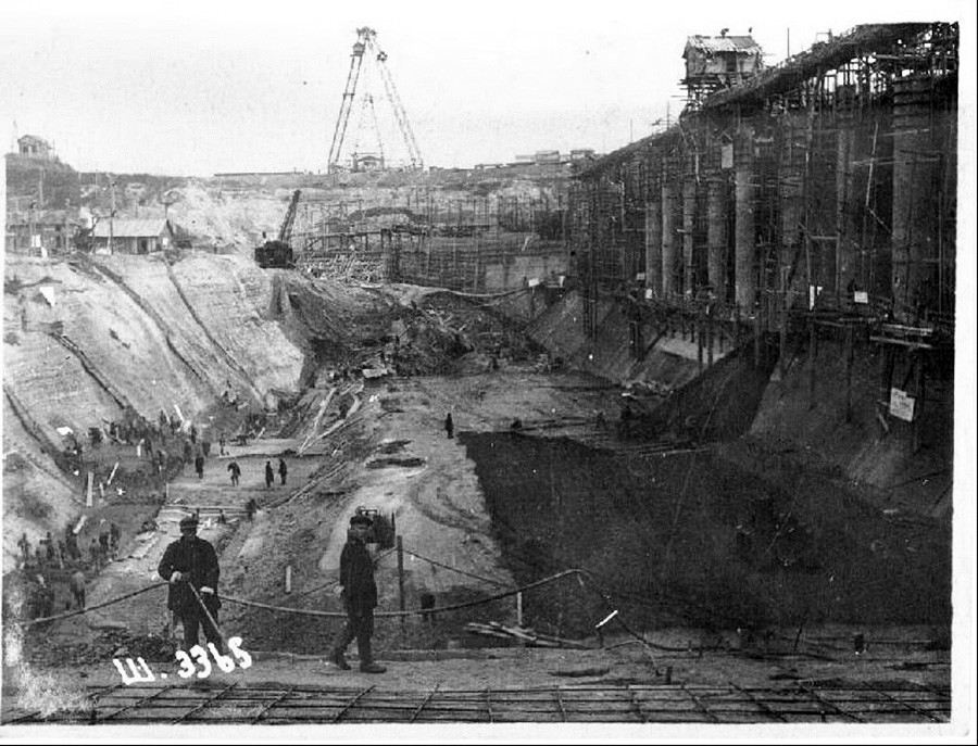 Как заключенные ГУЛАГа выкопали море посреди страны