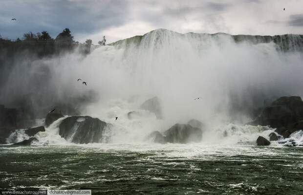 Niagaraoutside04 Ниагарский водопад. Вид изнутри