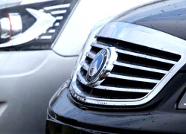 Белорусы требуют пересадить чиновников на Geely