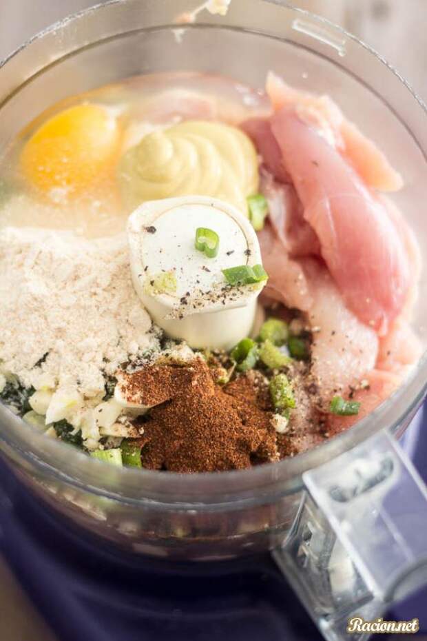 Мясные шарики фаршированные моцареллой Мясные шарики фаршированные моцареллой