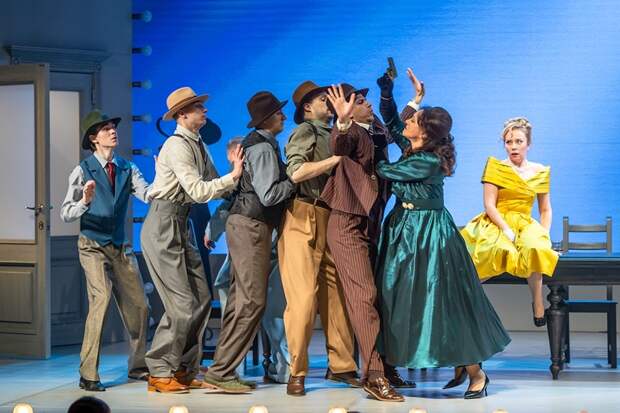 «Я в жизни не прочитал ни одной книжки»: Сергей Кошонин вернулся на сцену в роли главаря мафии, одухотворённого картиной Рафаэля