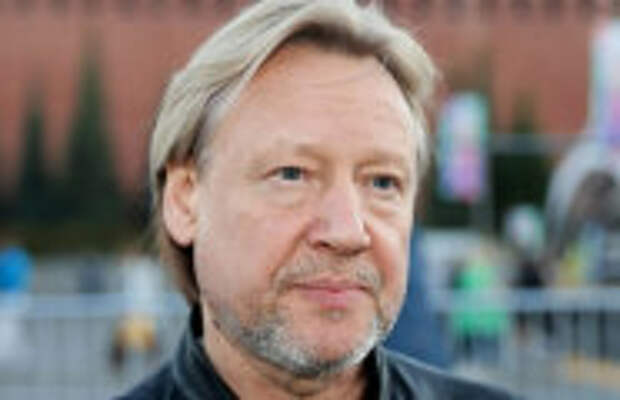 Шоу-бизнес: Дочь уехала с гастарбайтер-иранцем, а сын - папина гордость: Как выглядят и живут взрослые дети Дмитрия Харатьяна