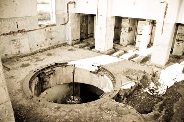 Заброшенная гидроэлектростанция