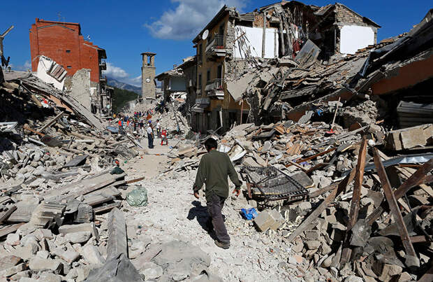 italy-earthquake-before-after-12
