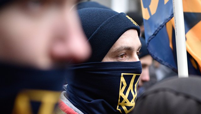Представители националистических организаций во время митинга. Архивное фото