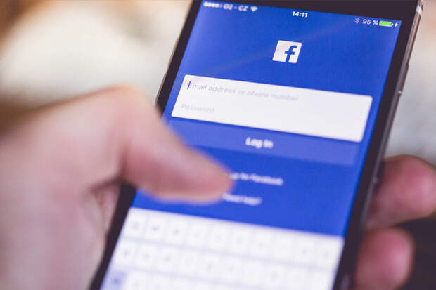Apple запретила Facebook уведомлять пользователей о наценке App Store