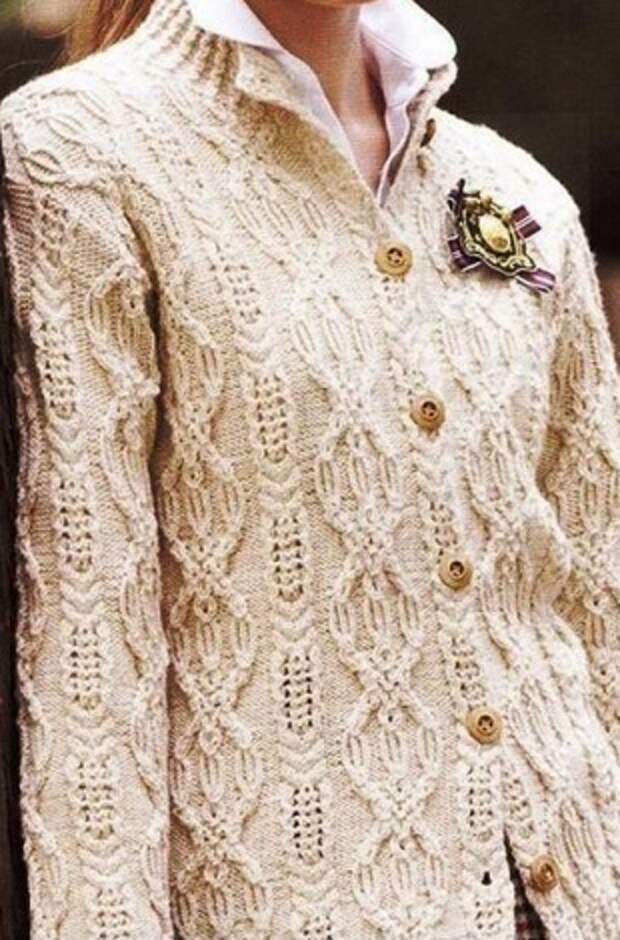 Кофточка со сложным узором