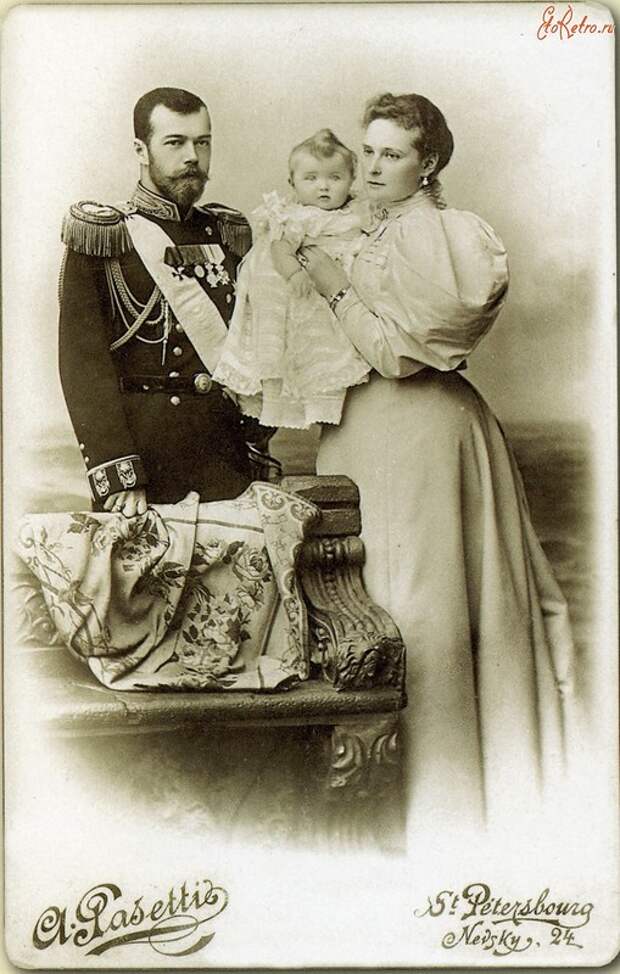 Где жили Николай II с молодой женой