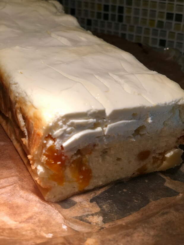Творожная запеканка с курагой и без муки – нежная, но достаточно плотная и держит форму. Рецепт мой фаворит из запеканок