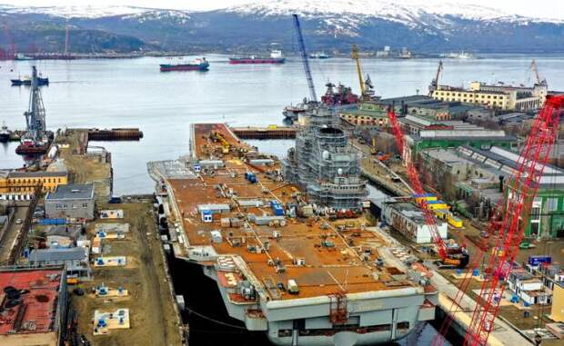 Не спешите его хоронить: Ржавый «Кузя» вполз на пятую строку рейтинга авианосцев