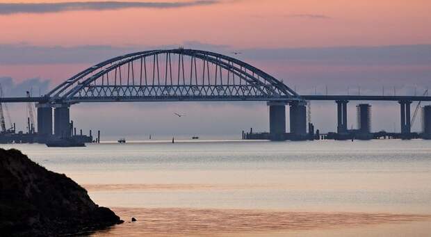 Минтранс России назвал основные правила досмотра при въезде на Крымский мост