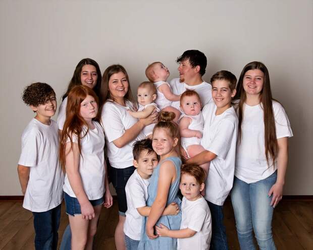 Многодетный выбор: мать 11 детей отстаивает позицию своей большой семьи
