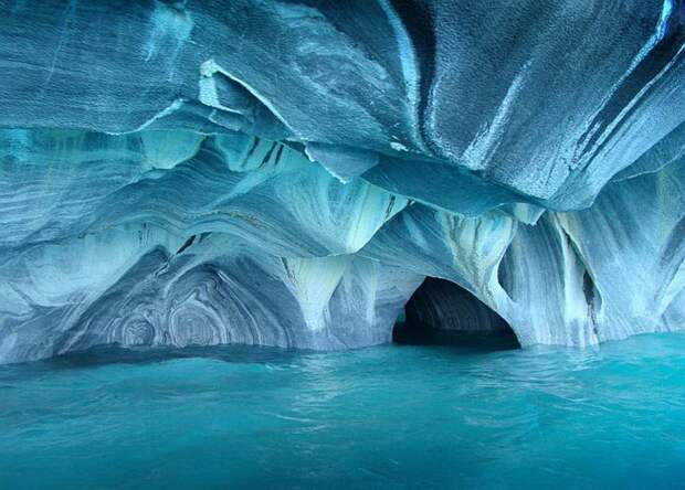 Мраморные пещеры (Las Cavernas de Marmol) в озере Хенераль-Каррера (lago General Carrera), Чили