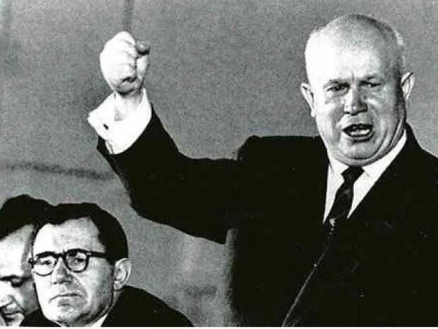 Как Хрущёв ликвидировал кооперативы в СССР