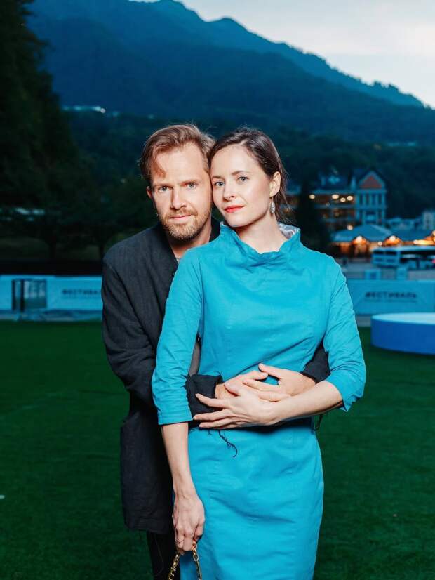 «В нелюбви деньги не заработаются»: Марина Ворожищева о блате, финансах и работе с мужем