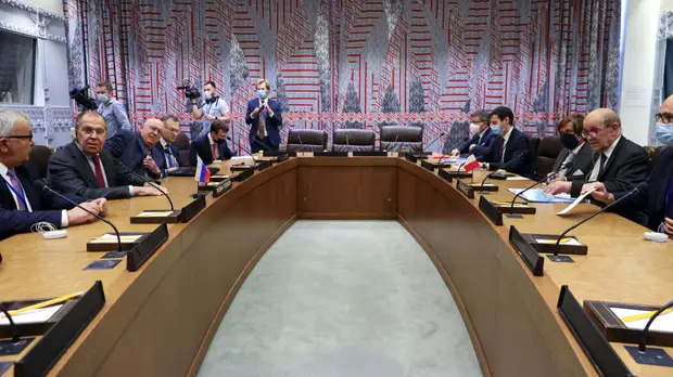 В МИД России рассказали о темах переговоров Лаврова с французским коллегой