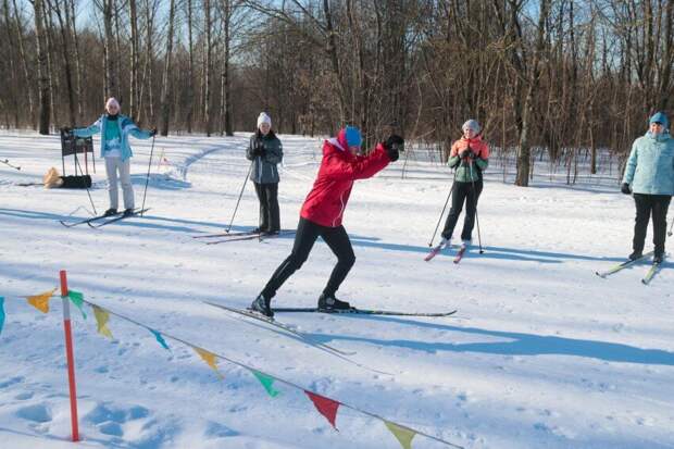 В Ховрине научат кататься на беговых лыжах