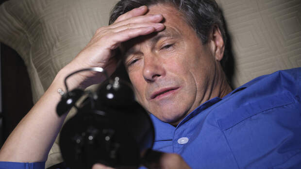 Невролог Демьяновская объяснила связь нарушений сна с болезнью Альцгеймера