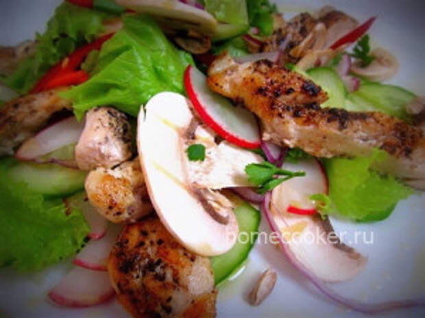 gotovyj ovoshhnoj salat s kurinym file 300x225 Острый овощной салат с куриным филе