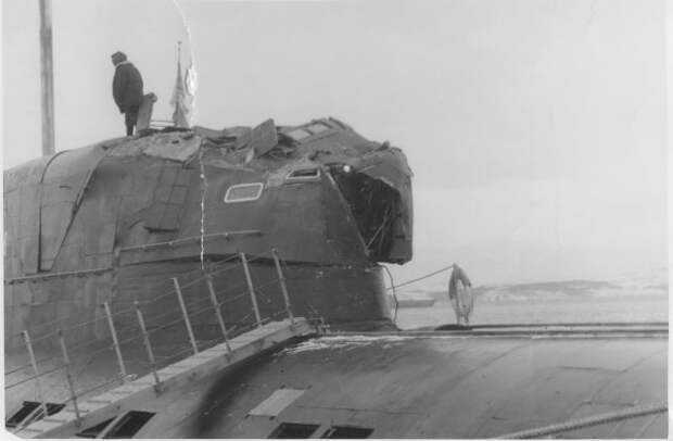 Повреждение рубки К-276 Повреждение рубки К-276