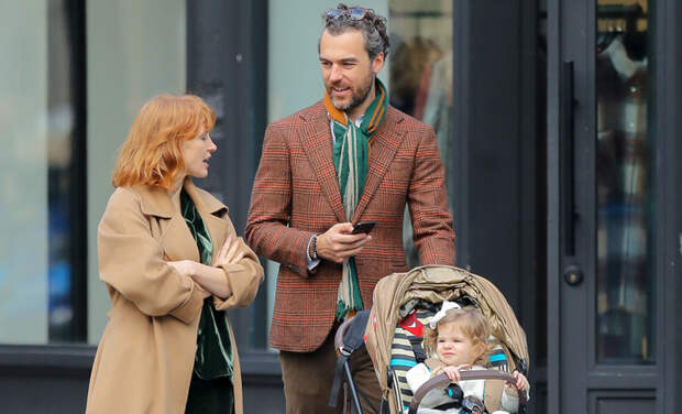 Джессика Честейн и Жан Лука Пасси впервые показали дочь