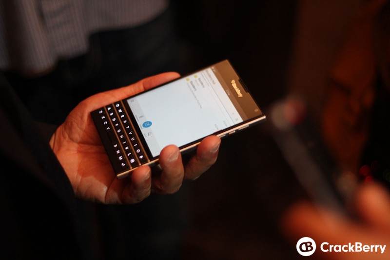 Фото дня: BlackBerry познакомила со своими новыми смартфонами Passport и Classic