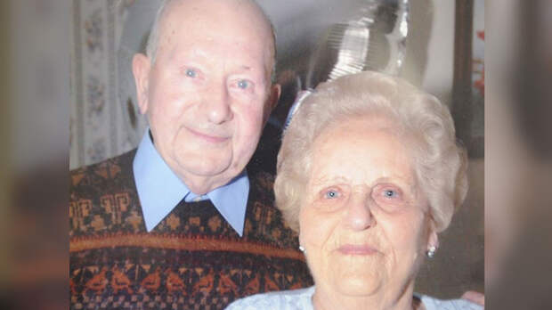 В Великобритании супруги скончались в один день после 77 лет брака