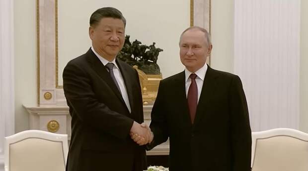 FT: Путин на майской встрече обратился к Си по трем вопросам